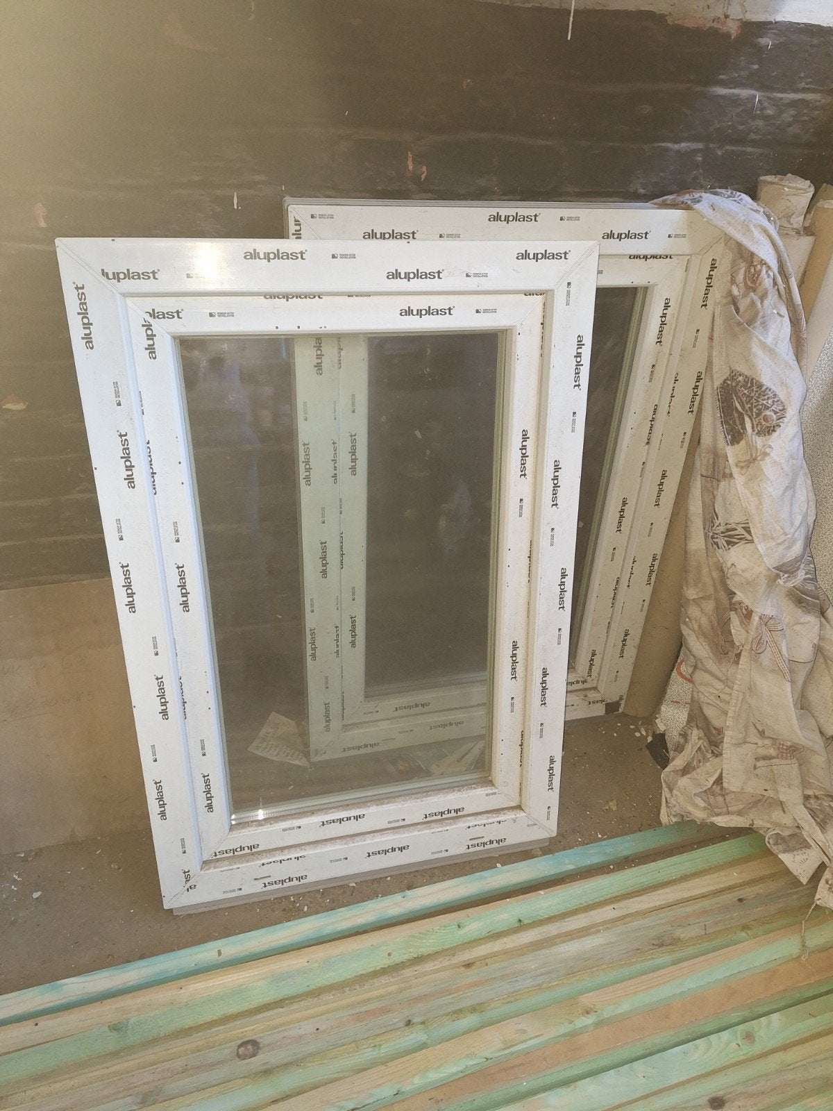 Châssis fenêtre NEUF pvc double vitrage ouvrant et oscillo, Bricolage & Construction, Châssis & Portes coulissantes, Enlèvement