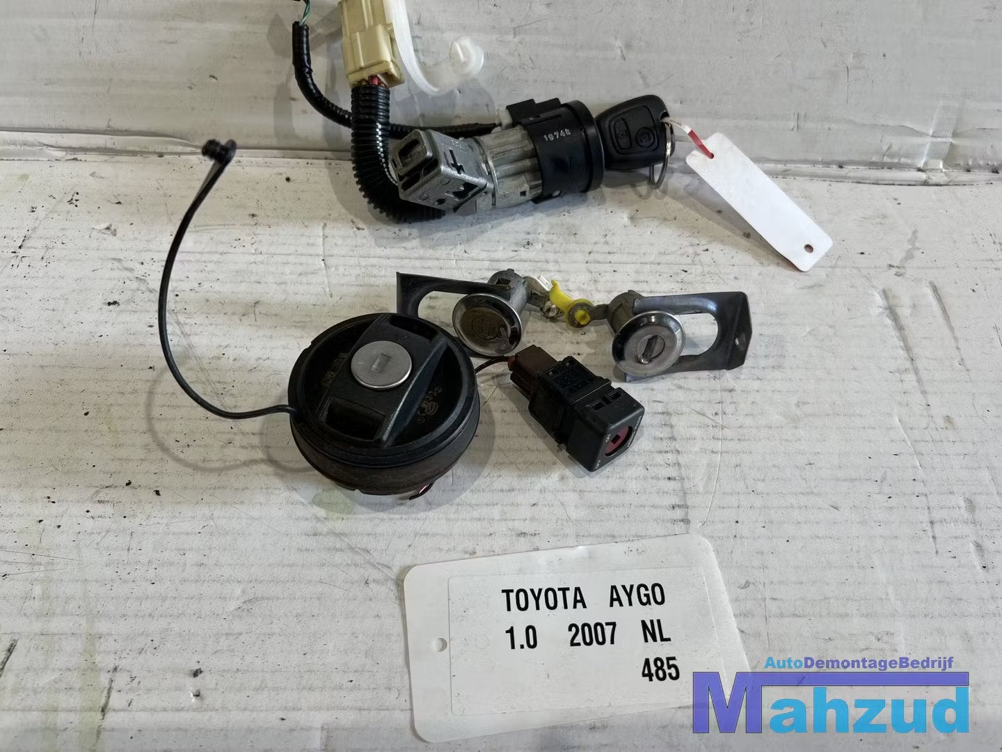 TOYOTA AYGO Contactslot set 2005-2014, Auto-onderdelen, Info@toyota.co.jp, Gebruikt, Toyota Motor Corporation, Toyota-Cho 1
471-8571  Toyota City