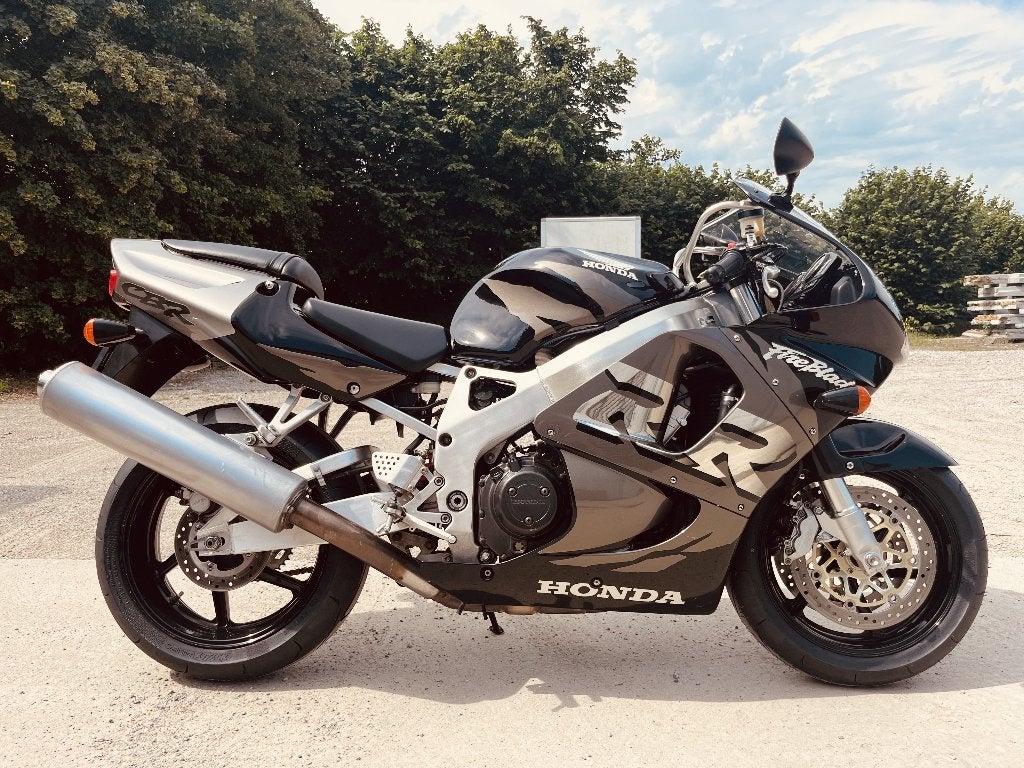 Honda CBR 900 RR Fireblade 1998