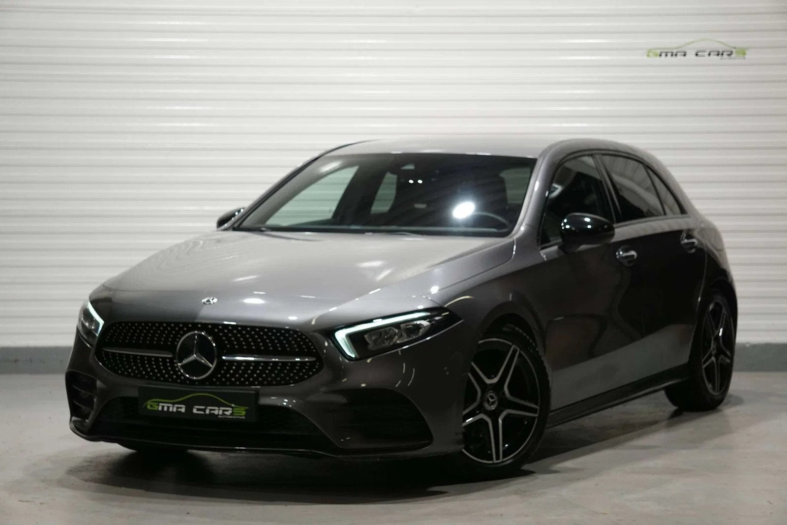 Mercedes-Benz A-CLASS 180 A 180 AMG-Pack-Navi-Cam-Keyless-Cr, Autos : Divers, Boîte manuelle, Mercedes-Benz, Berline, Essence