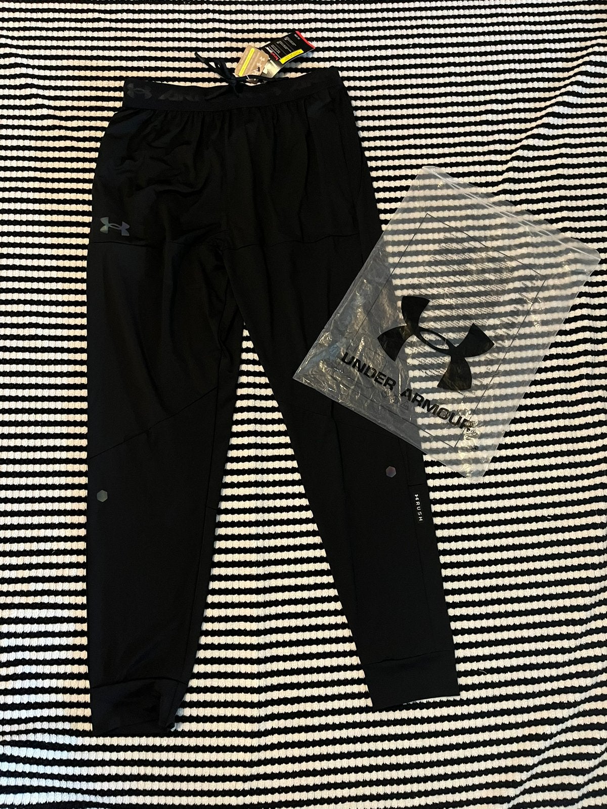 Under armour joggingsbroek, Enlèvement, Comme neuf, Noir