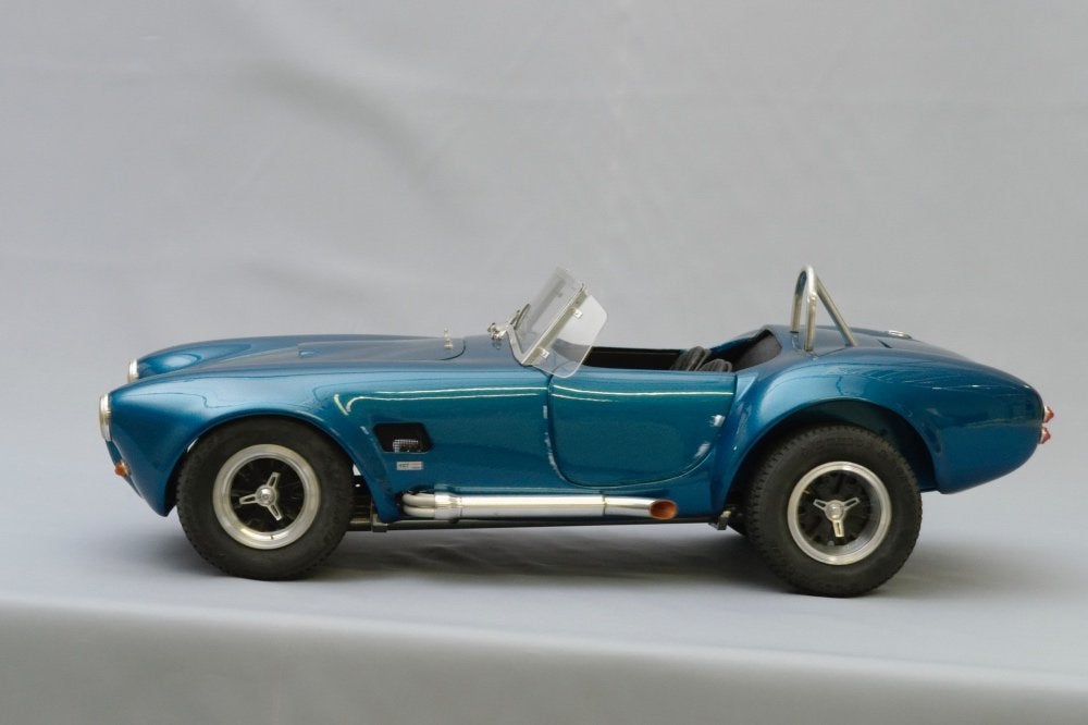 AC Cobra schaal 1:8, ca. 48 cm, unieke artisanale bouw,, Hobby & Loisirs créatifs, Enlèvement, Comme neuf, 1:5 à 1:8, Voiture