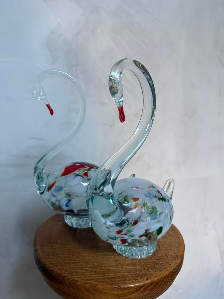 Murano glazen zwanen, Ophalen