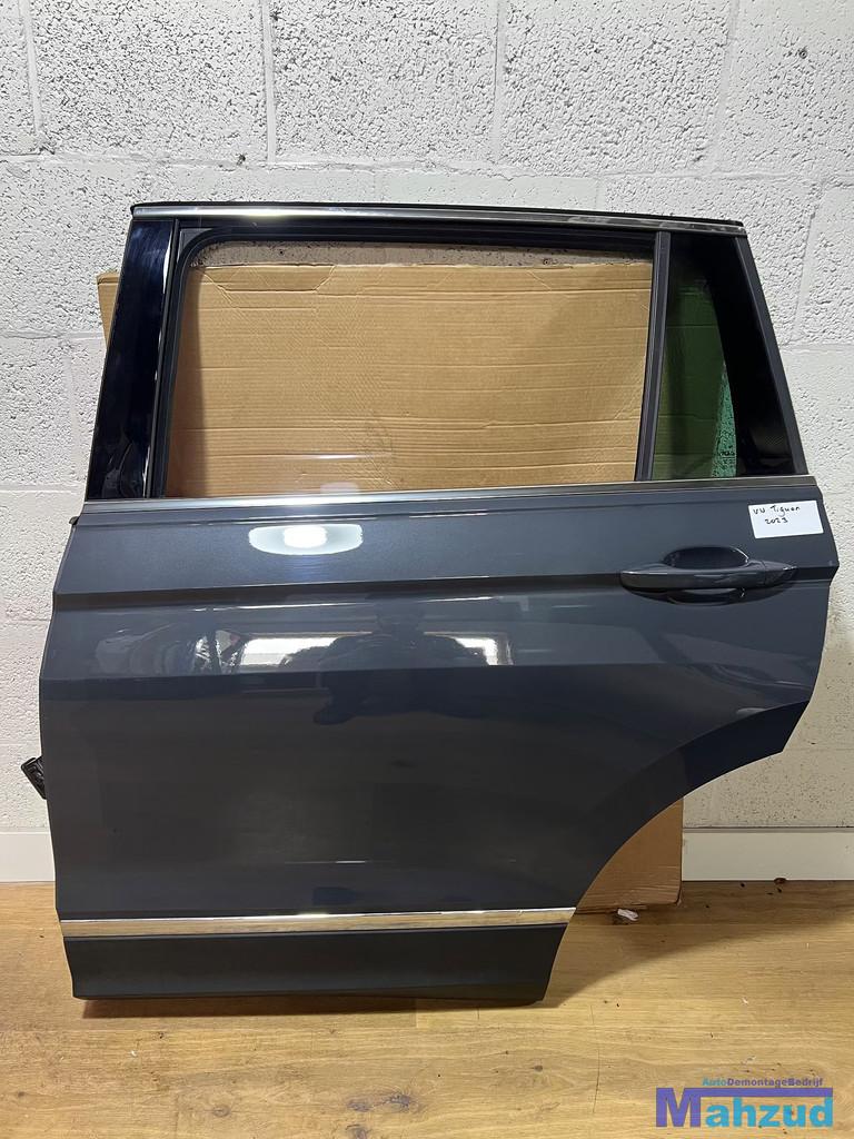 VW TIGUAN Grijs links Achter deur portier 2016-2023, Auto-onderdelen, Gebruikt, Volkswagen AG, Vw@volkswagen.de, Achter