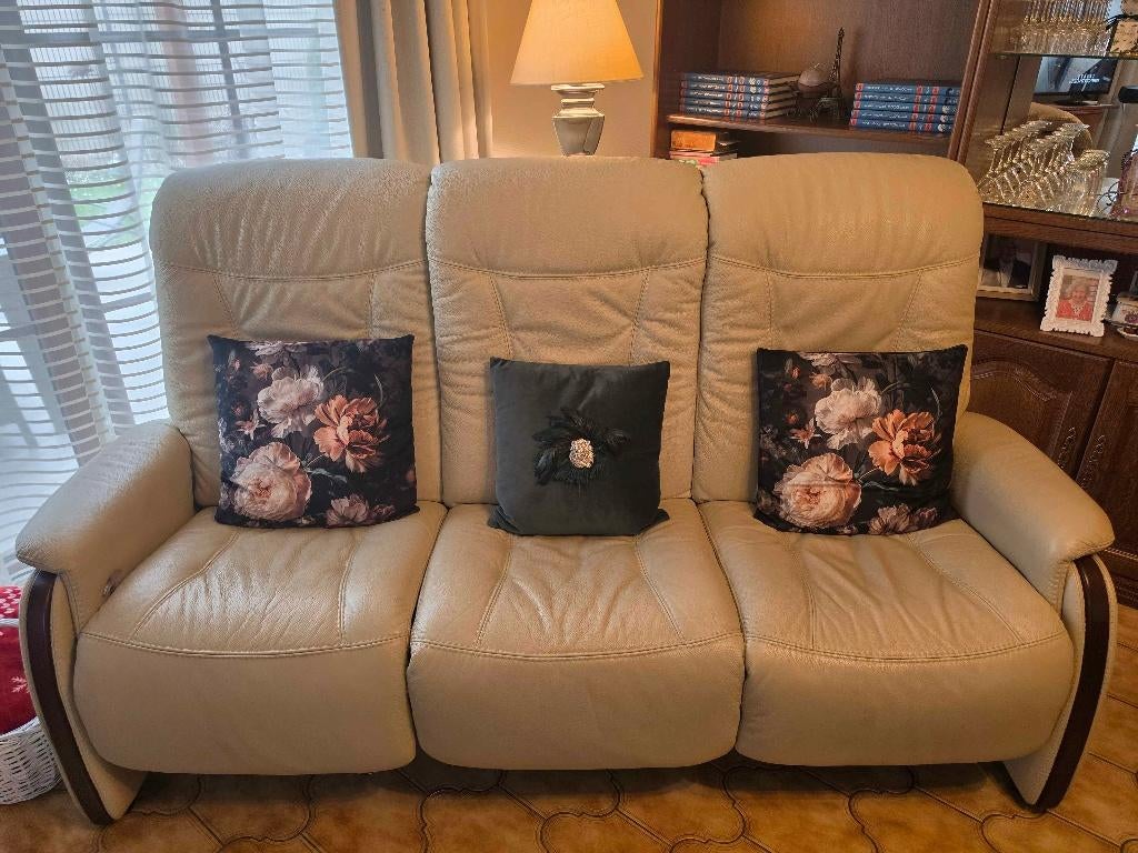Fauteuil Cuir beige Relax Manuel, Maison & Meubles, Fauteuils, Moins de 75 cm, Enlèvement, Utilisé, 50 à 75 cm