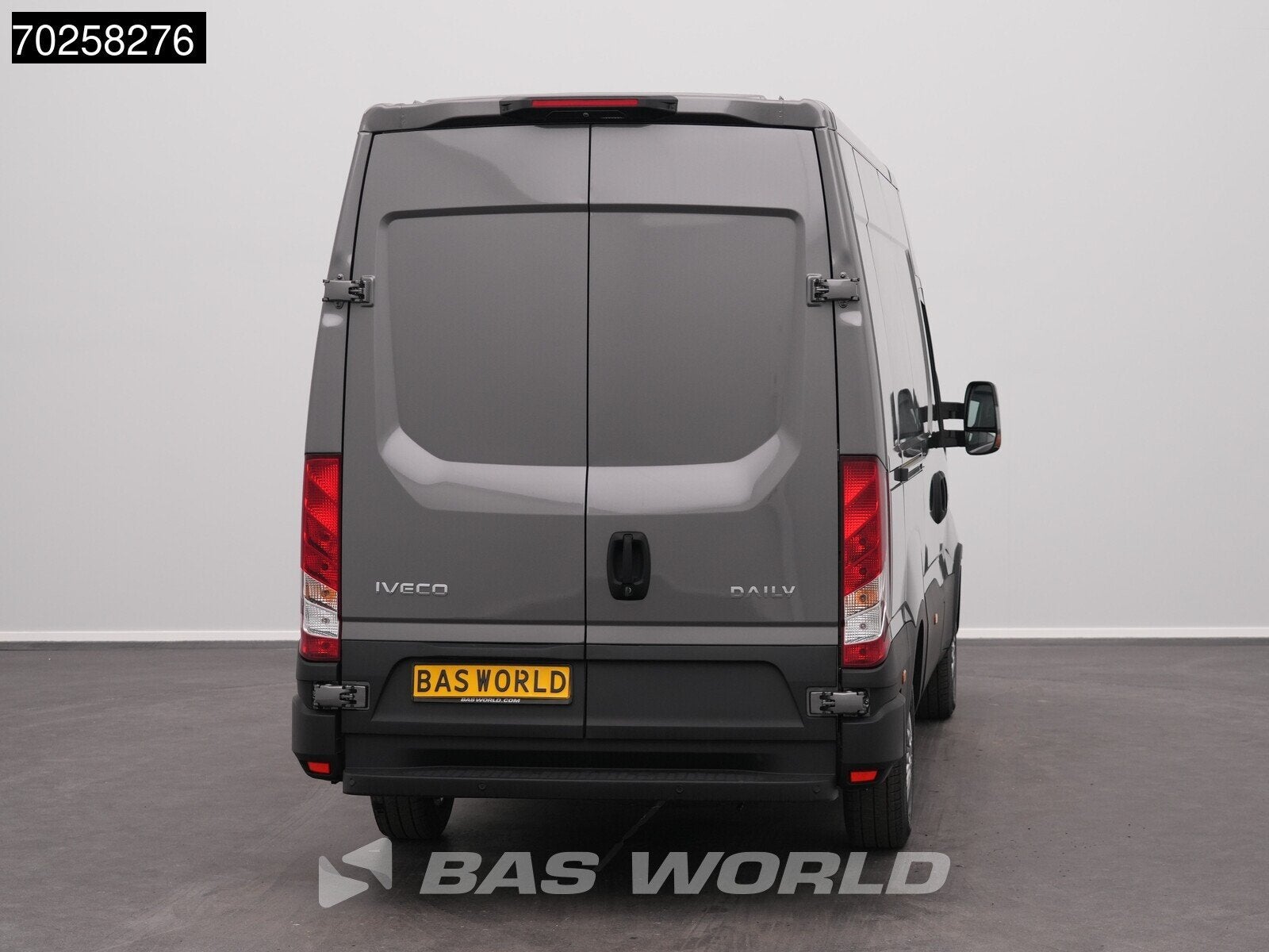 Iveco Daily 35S21 BPM VRIJ! 3.0L Automaat 2x Schuifdeur 210P, Neuf, Argent ou Gris, Achat, Euro 6