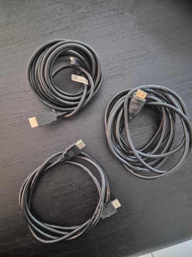 Hdmi kabels 3 stuks, Ophalen
