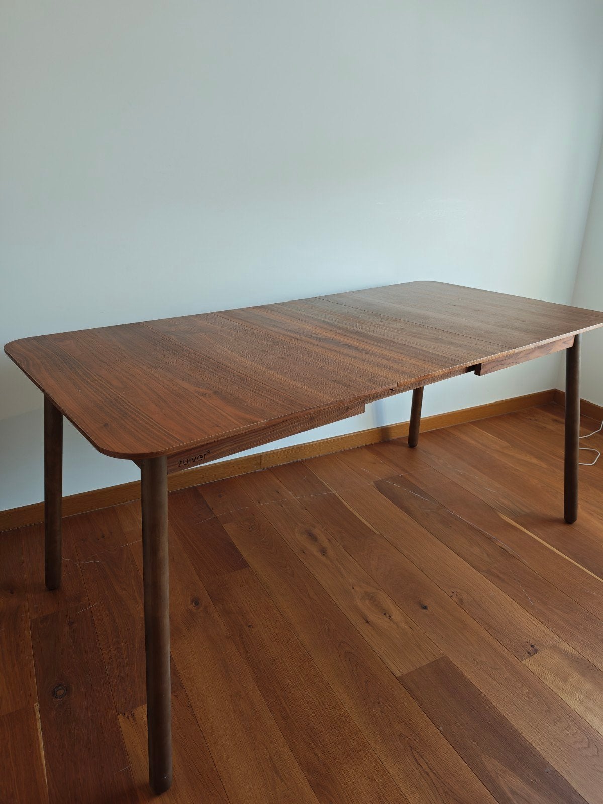 Table de salle à manger extensible Zuiver Glimps — Noyer (S), Maison & Meubles, Tables | Tables à manger, Enlèvement, Comme neuf