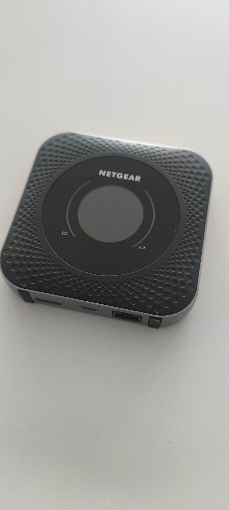 Netgear Nighthawk M1 router (ideaal voor camping/reizen), Enlèvement ou Envoi, Comme neuf, Routeur, NETGEAR