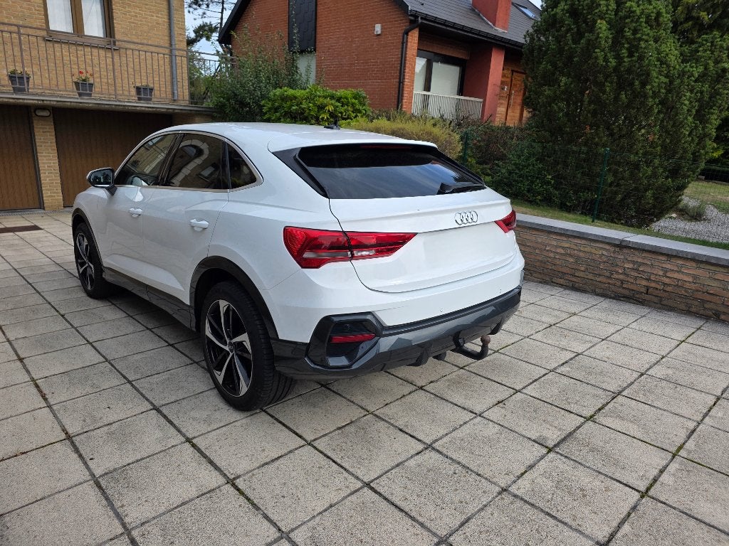 Audi Q3 Sportback, Auto's, Wit, Grijs, Particulier, SUV of Terreinwagen