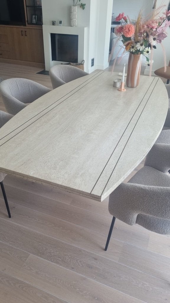 Prachtige ovale travertin tafel - 240 x 120 - 8 personen, Huis en Inrichting, Ophalen, Overige materialen, Gebruikt, 100 tot 150 cm