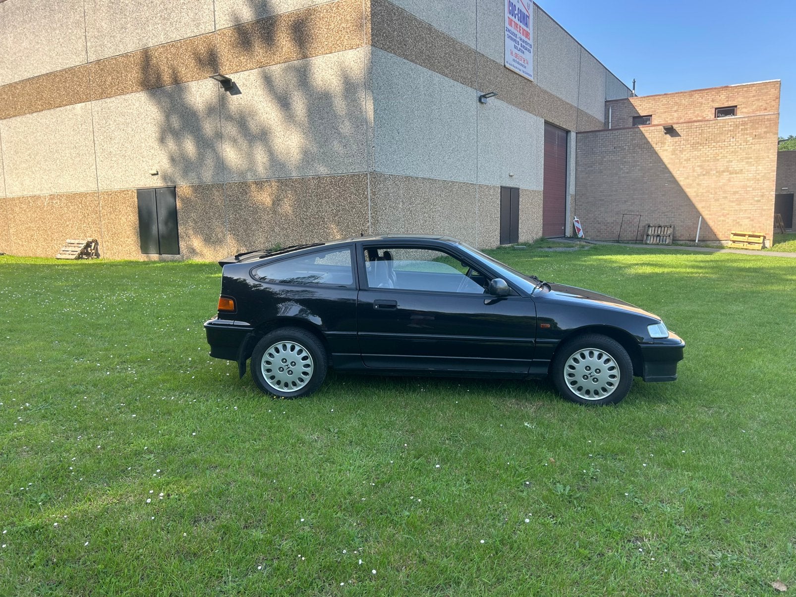Honda crx 1400 carbu, Auto's, Honda, Voorwielaandrijving, Zwart, Leder, Handgeschakeld