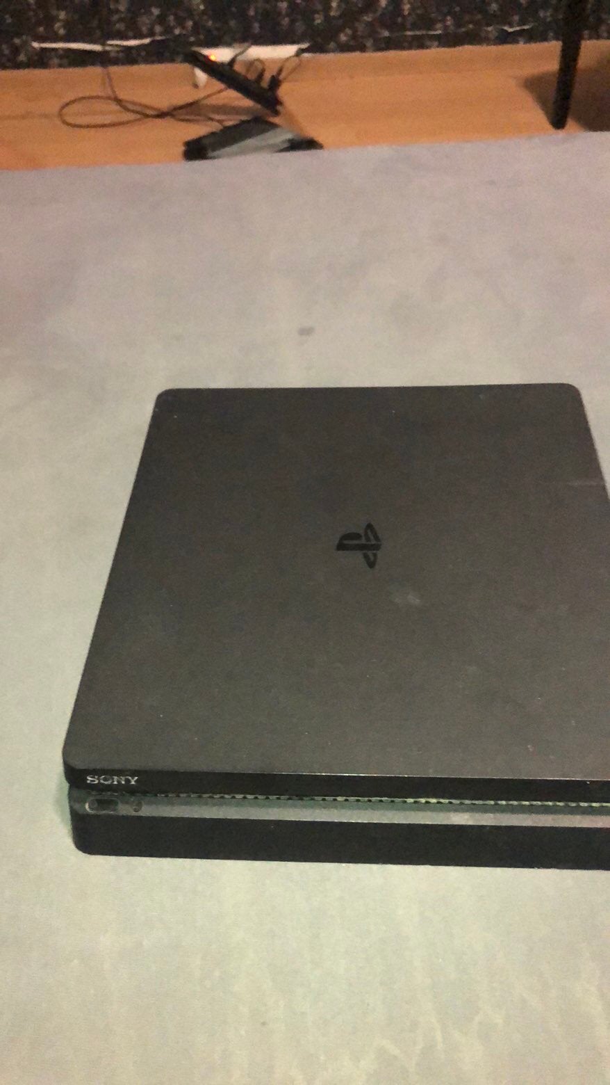 PS4 +controller, Games en Spelcomputers, Ophalen, Zo goed als nieuw