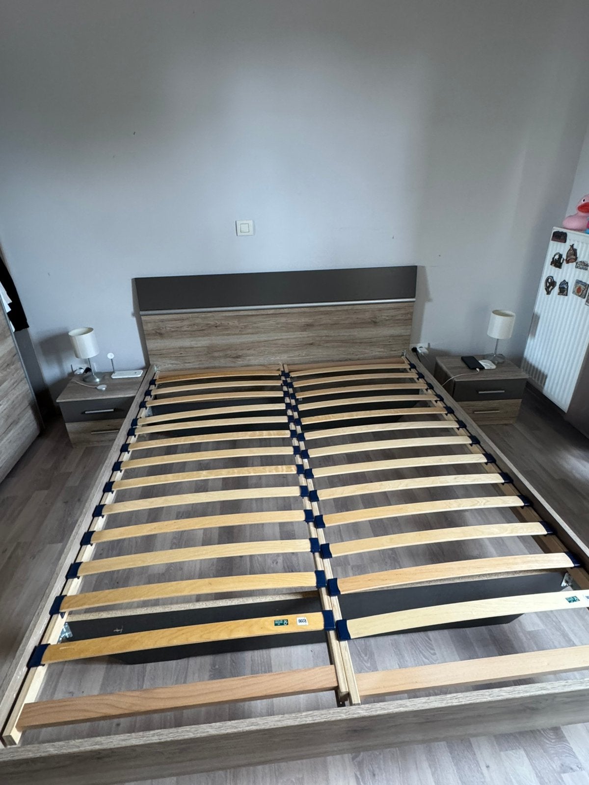 Slaapkamer, Huis en Inrichting, Slaapkamer | Bedden, Ophalen, Zo goed als nieuw, 210 cm, 100 cm