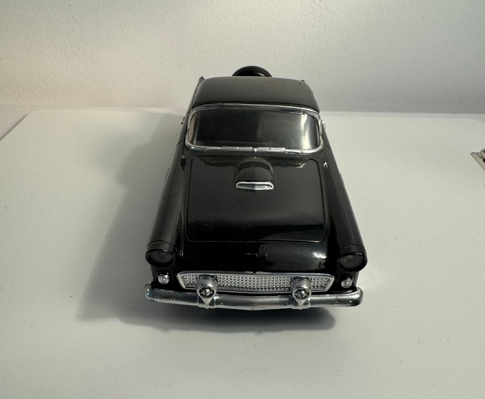 Mira Ford Thunderbird 1956 1:24 Black Vintage Diecast Model, Hobby & Loisirs créatifs, Enlèvement ou Envoi, Utilisé, Voiture, Autres marques