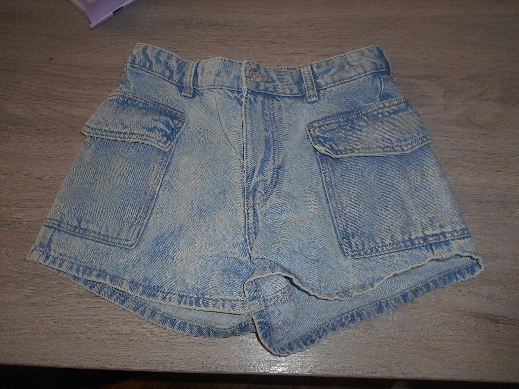 licht kleurig jeans short maat 140 merk h&m, Kinderen en Baby's, Kinderkleding | Maat 140, Broek, Meisje, H&M, Ophalen of Verzenden