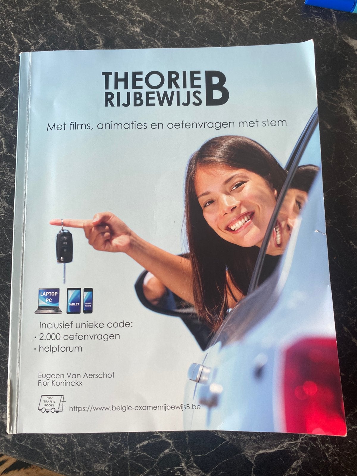 Boek Theorie Rijbewijs B + code voor 2000 oefen/examenvragen, Boeken, Ophalen, Nederlands, Eugeen Van Aerschot; Flor Koninckx