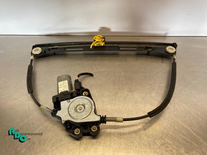 Mécanique vitre 4portes avant gauche d'un Fiat Panda (Panda, -, 3 mois de garantie, Utilisé, Fiat