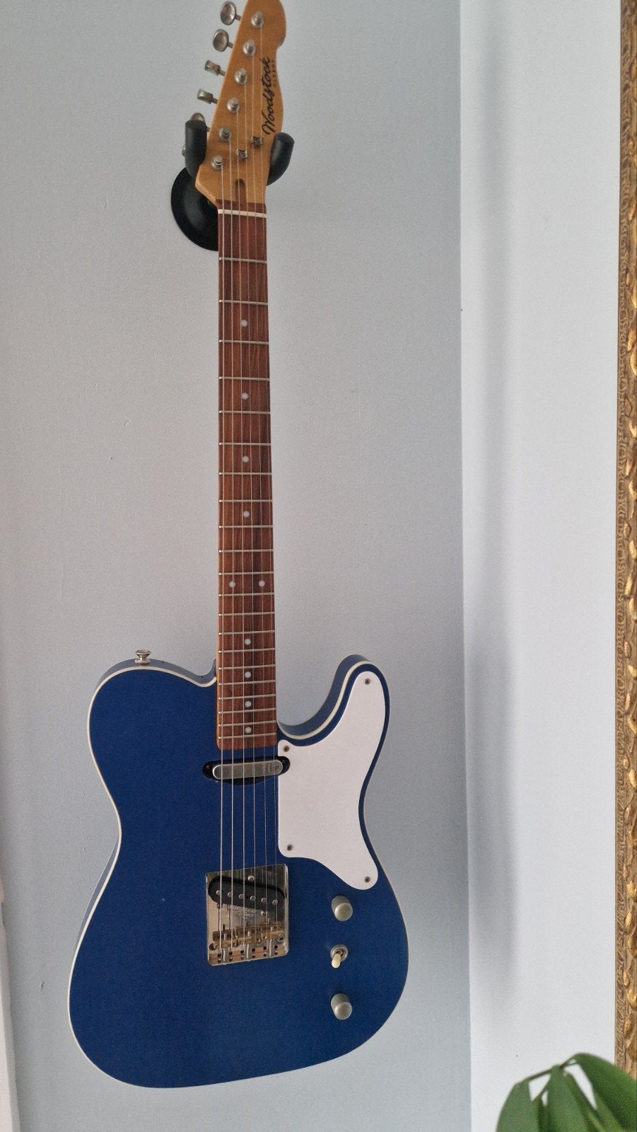 Telecaster Woodstock old boy Pelham blue, Enlèvement