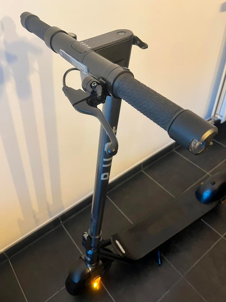 Step Pure AIR3 PRO+ (met garantie), Fietsen en Brommers, Ophalen, Nieuw, Elektrische step (E-scooter)