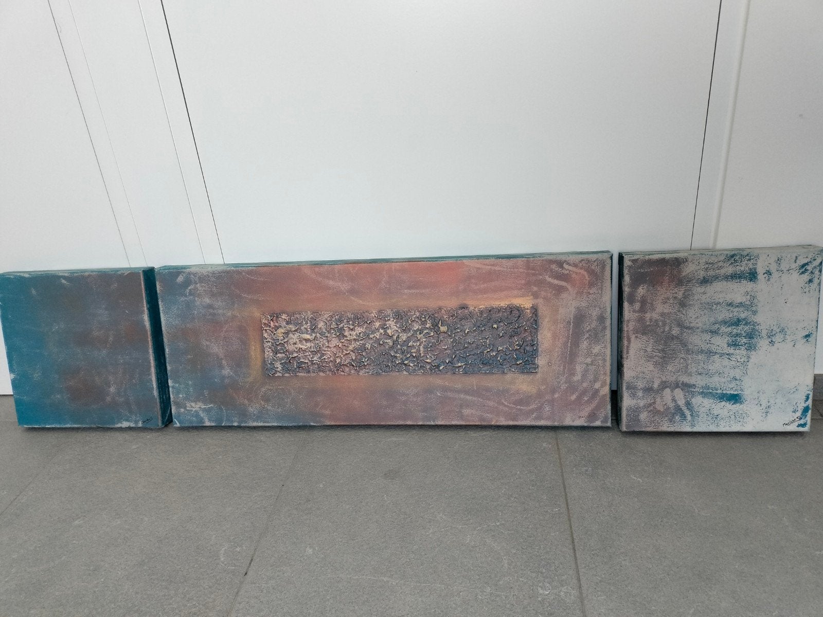Drieluik van Marieke S. Zachte blauw- rode kleuren., Ophalen, Oorspronkelijke maker, 125 cm of meer, Zo goed als nieuw