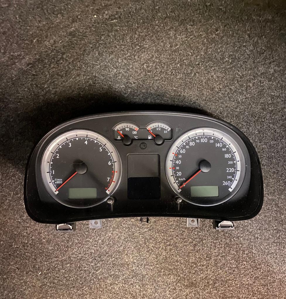 Golf 4 1.6 16V uit het jaar 2003, Auto diversen, Wieldoppen, Gebruikt, Ophalen of Verzenden