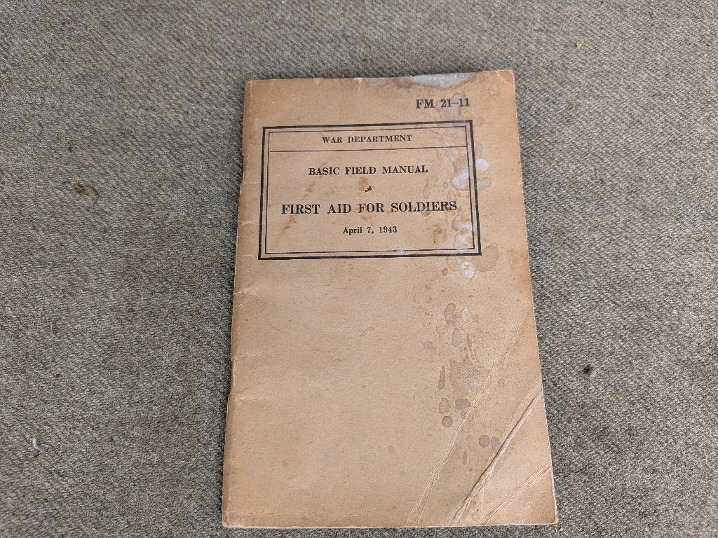 First aid for soldiers manual, Ophalen of Verzenden
