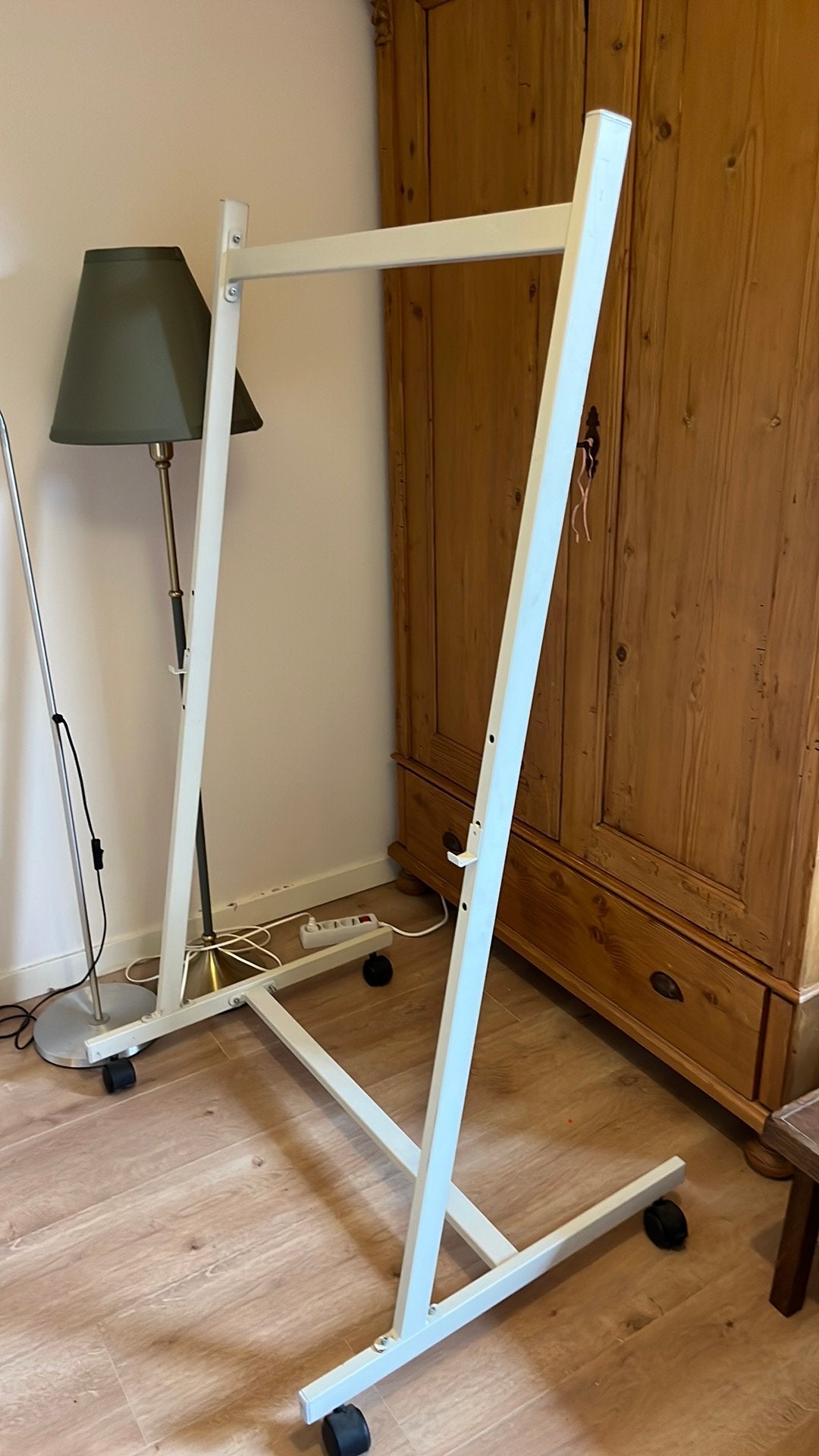 Kledingrek op wieltjes, Enlèvement, Avec roues, Utilisé