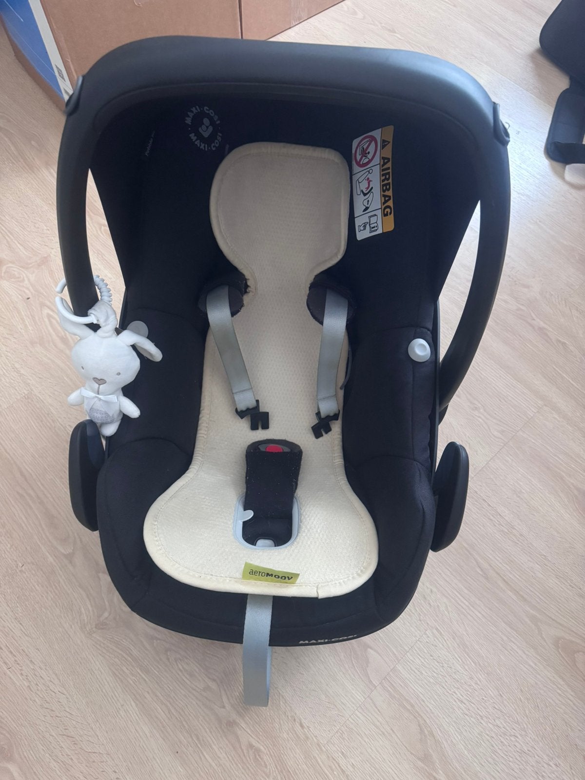 Maxi cosi met iso fix, Kinderen en Baby's, Autostoeltjes, Ophalen, Zo goed als nieuw