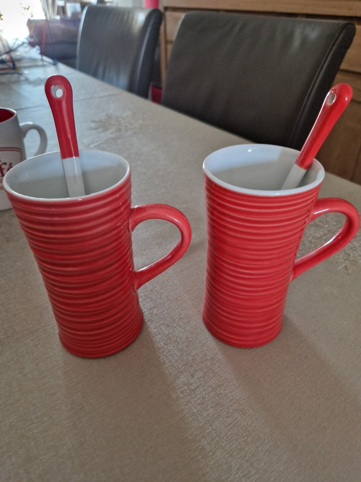 2 mugs avec cuillère, Enlèvement