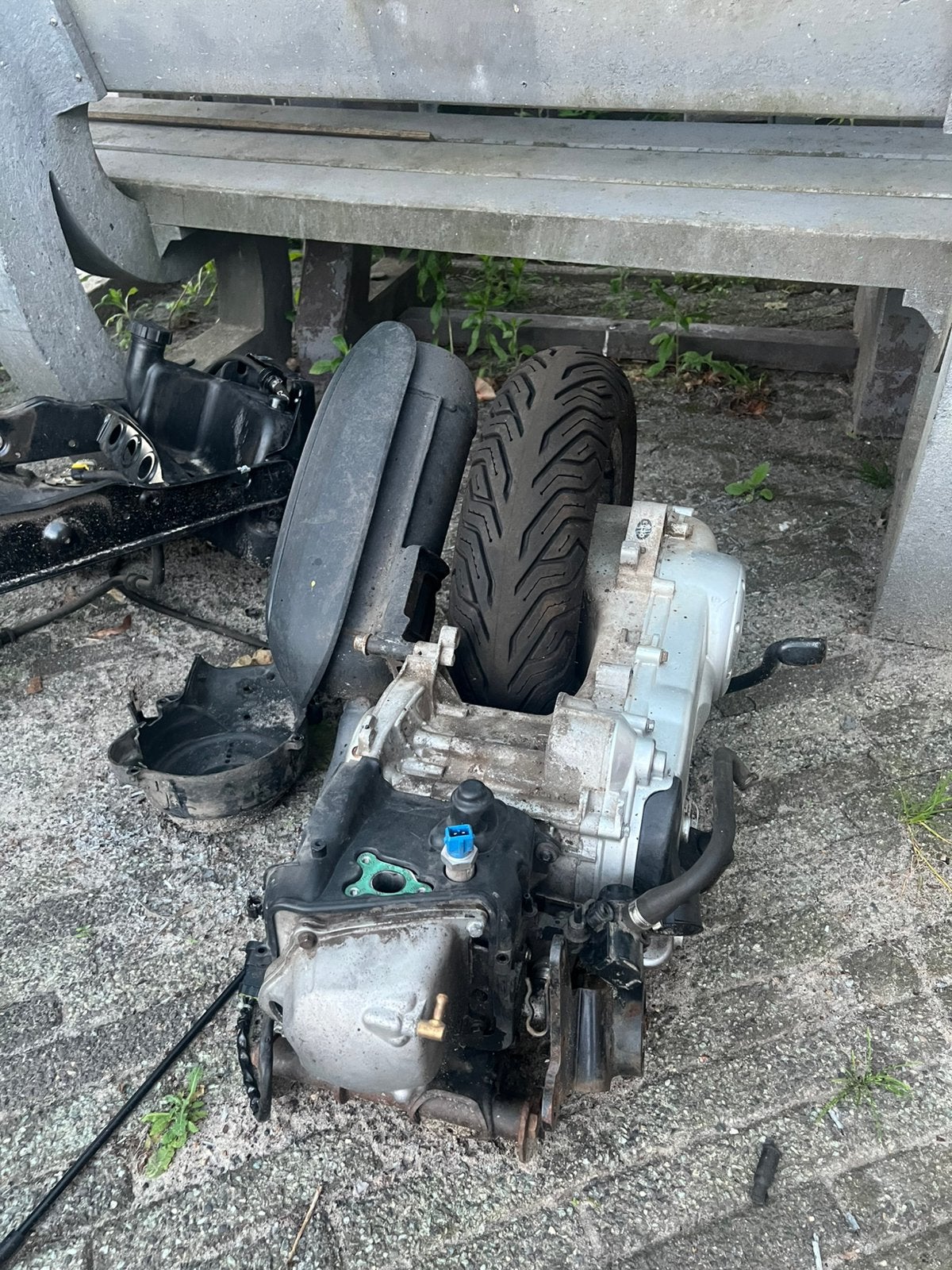 Piaggio Zip zonder papieren PROJECT, Fietsen en Brommers, Ophalen, Gebruikt, Frame, Piaggio