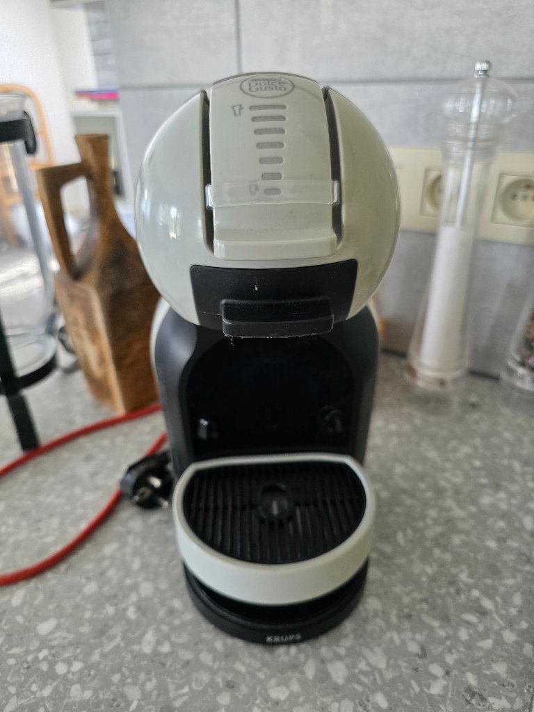 Machine à café Dolce Gusto Minime, Enlèvement, Comme neuf, Cafetière, Dosettes et capsules de café