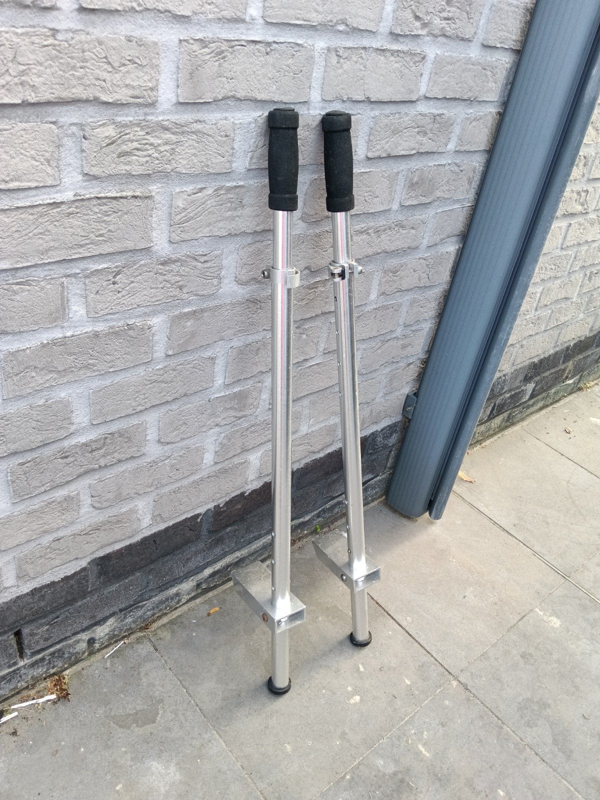 Stelten in alu, in hoogte verstelbaar., Ophalen, Gebruikt