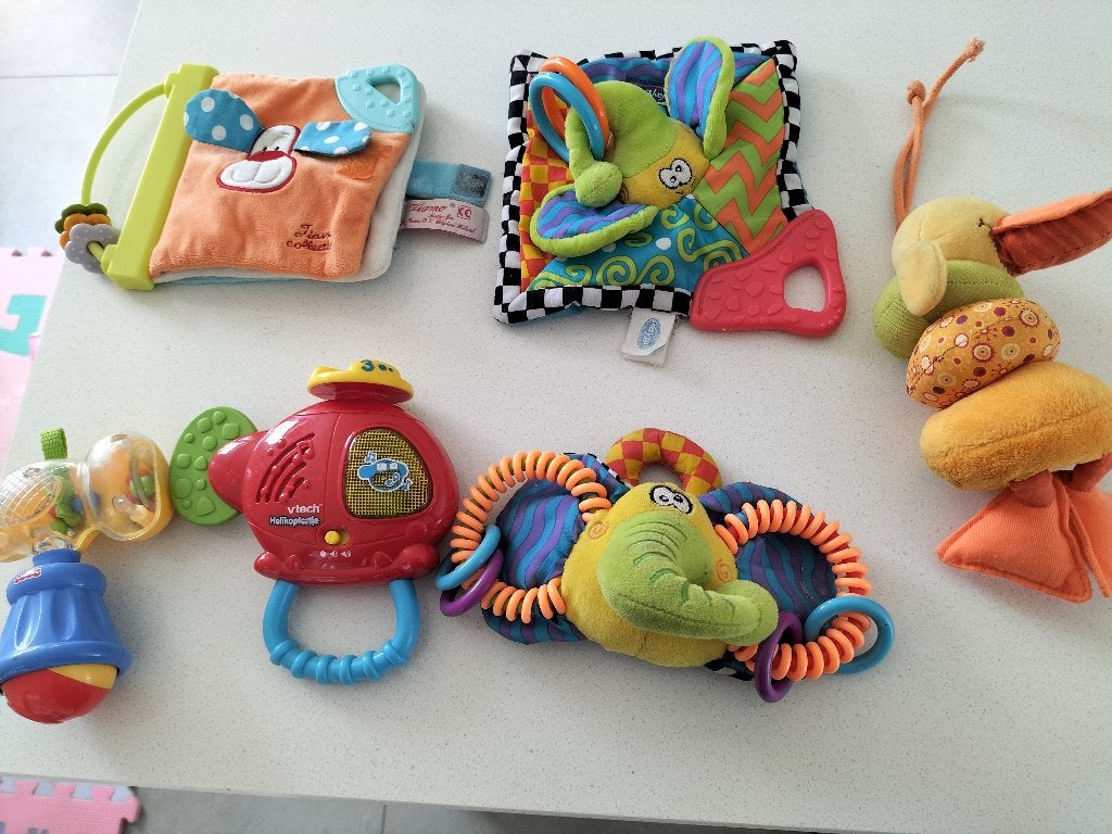 Baby speelgoed, Kinderen en Baby's, Ophalen, Gebruikt, Rammelaar, Met geluid