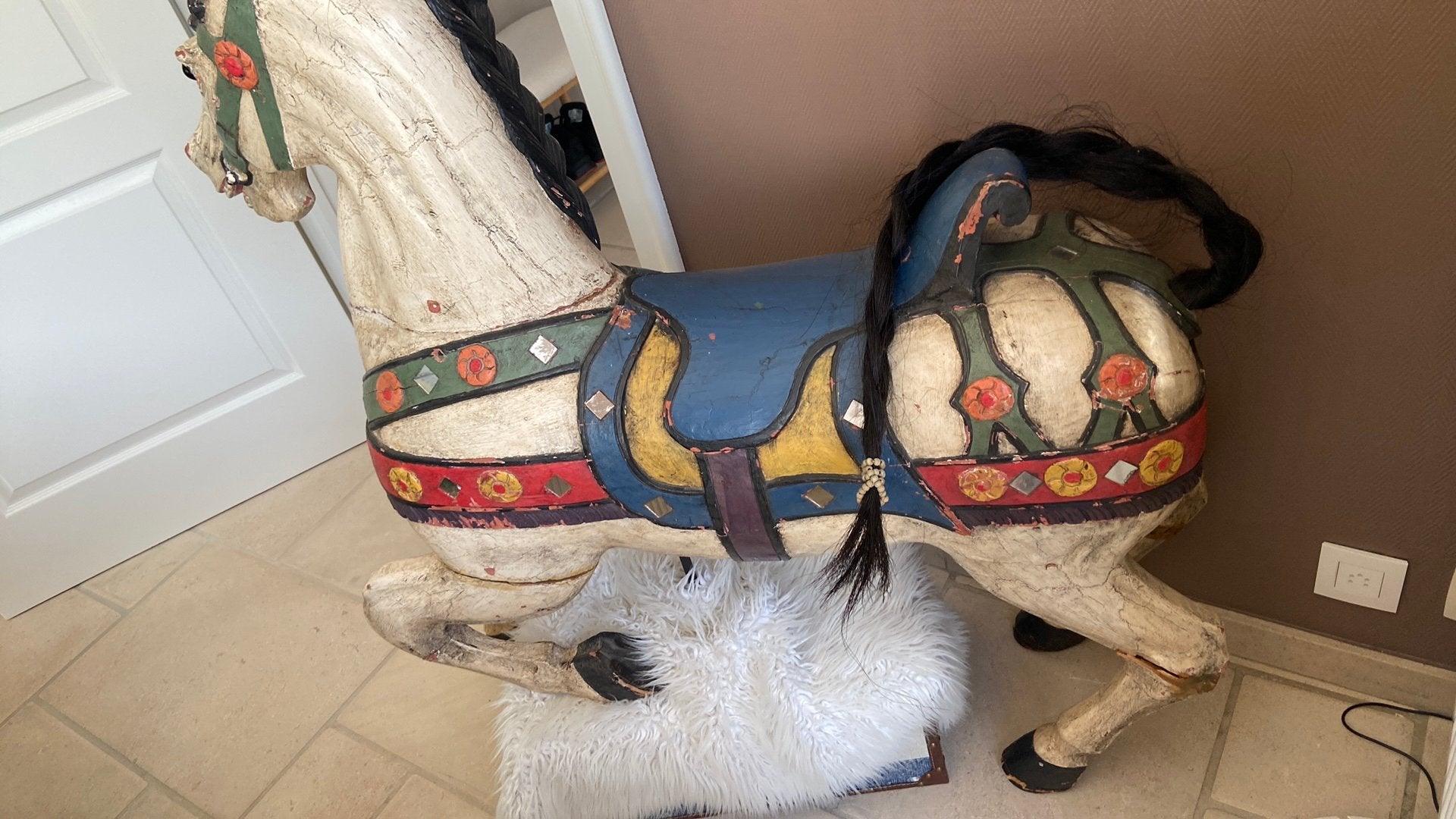 Cheval en bois des anciens menage, Bois, 1 mètre - 2 mètres, Art deco, Autres sujets