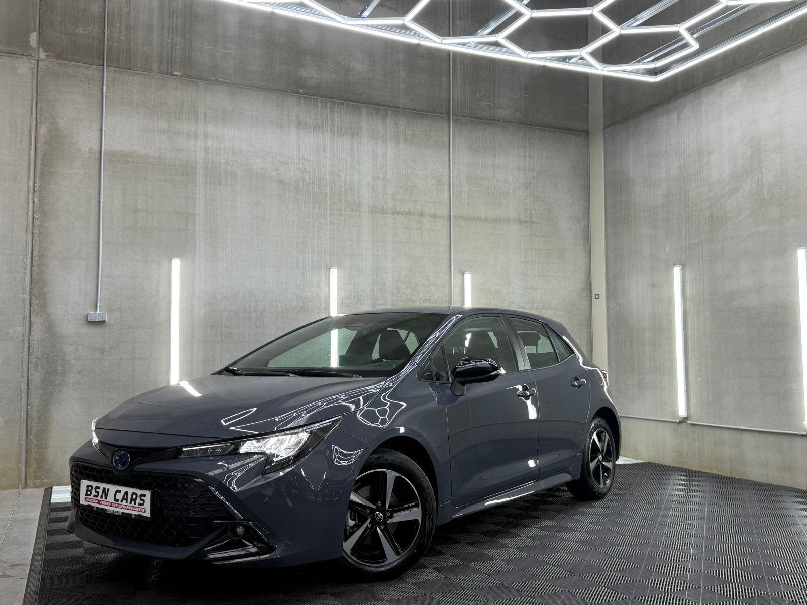 TOYOTA COROLLA/CARPLAY/CAMERA/ACC/LANE/NIEUW, Autos, Achat, Euro 6, Entreprise, Garantie prolongée