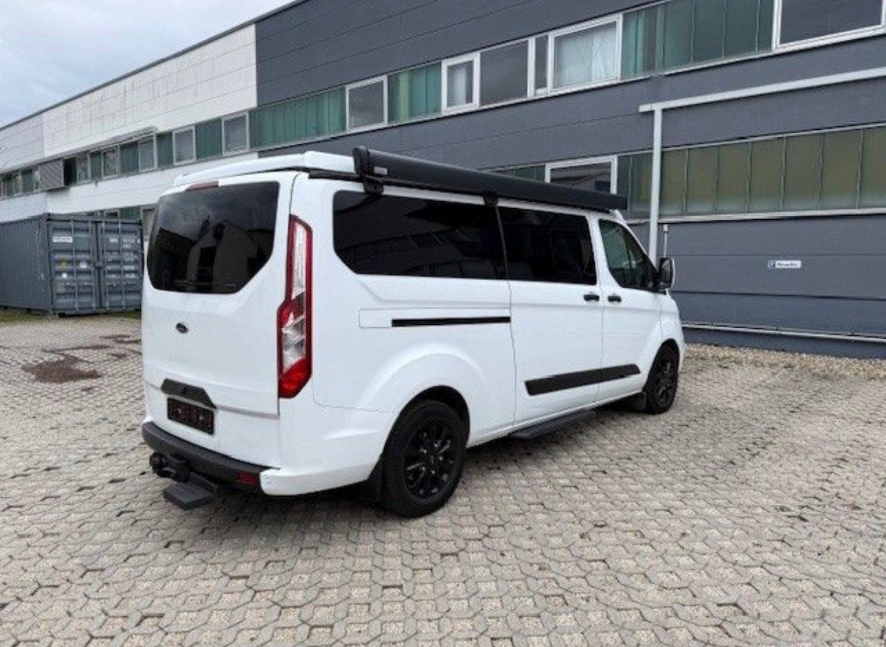 Ford Nugget PLUS Westfalia Camper (2024) Zo goed als nieuw!, Caravans en Kamperen, Automaat, Verwarmde buitenspiegels, Ford, Diesel