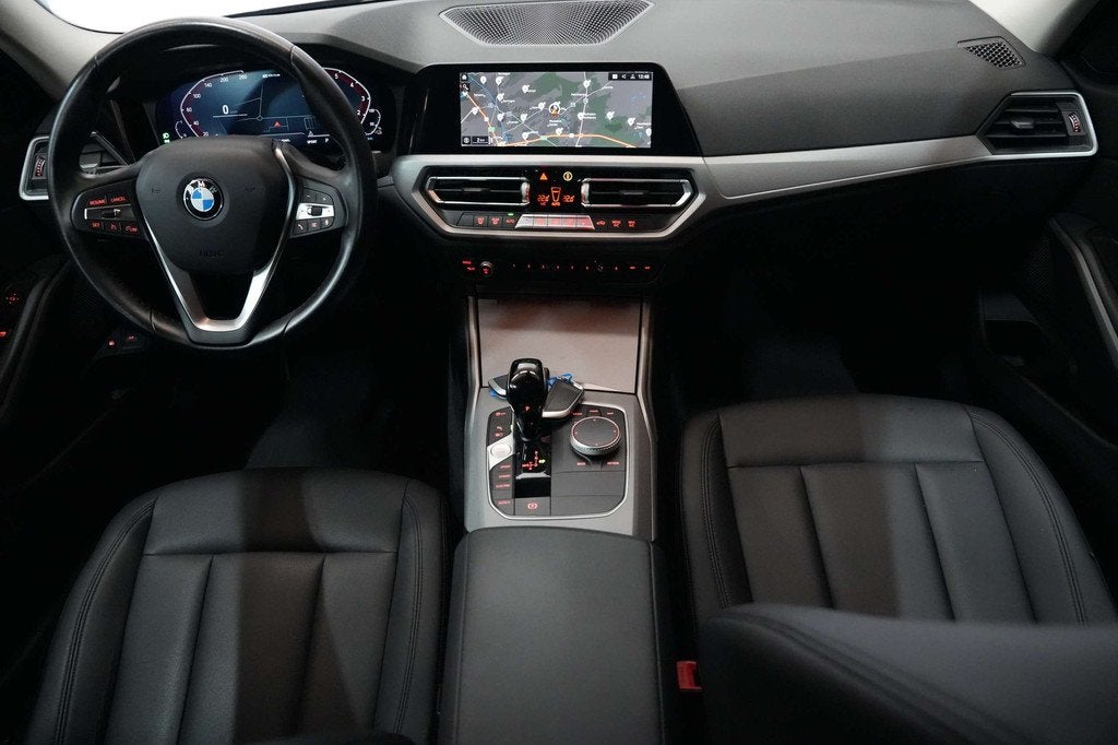 BMW 320 eA Automaat Garantie Plug in Hybride EURO 6d, Auto's, BMW, Automaat, 1998 cc, 4 cilinders, Blauw
