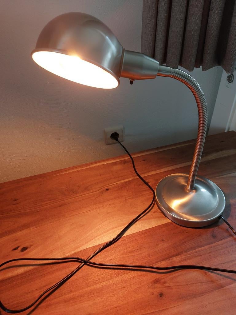 Mooie ikea tafellamp, Huis en Inrichting, Lampen | Tafellampen, Ophalen