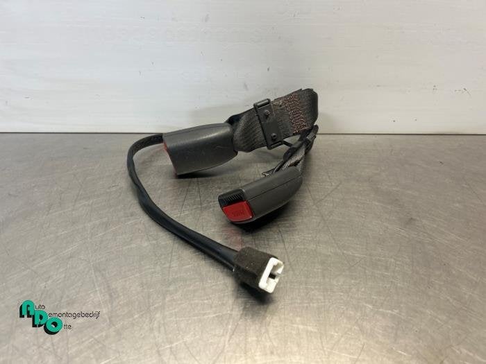 Insertion ceinture de sécurité arrière gauche d'un Chevro, Autos : Pièces & Accessoires, -, 3 mois de garantie, Utilisé, -