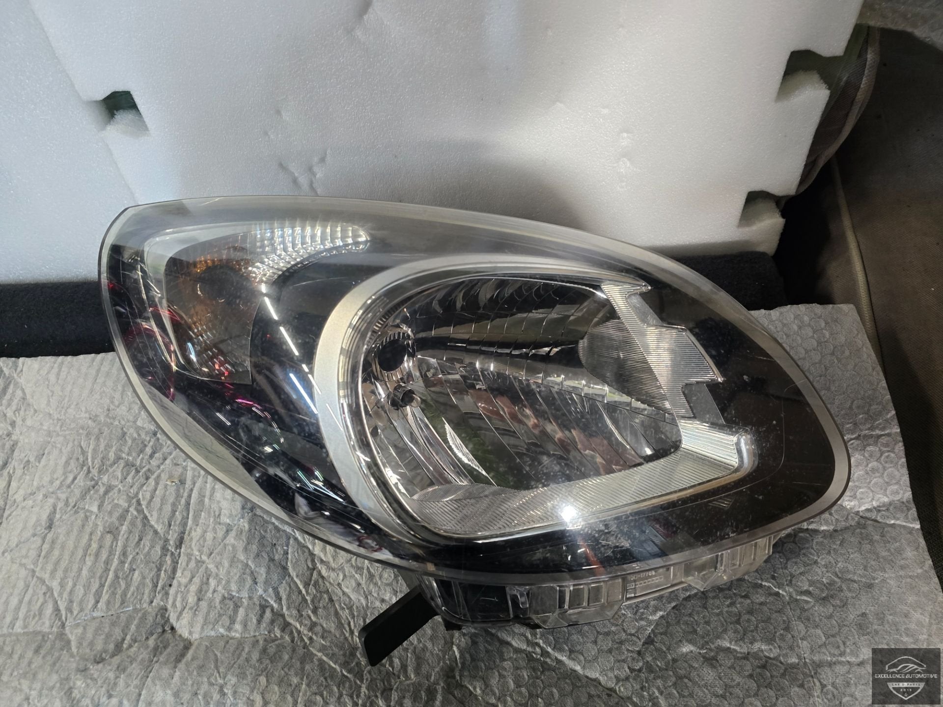 Renault Kangoo Facelift 13-20 H7 Koplamp Rechts 260104931R, Renault Group, Gebruikt, Contact.group@renault.com, Renault