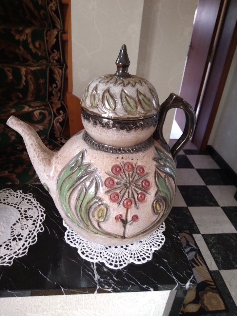 A vendre cafetieres et vases en grès, Enlèvement