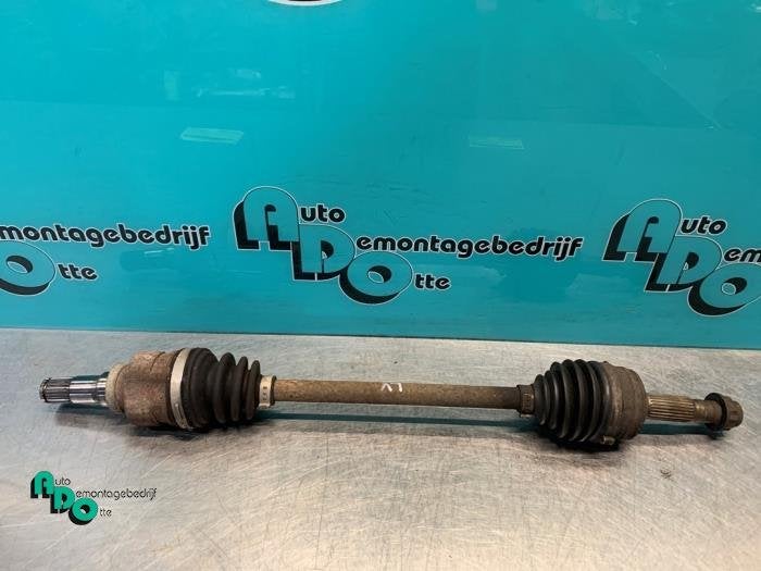 Aandrijfas links-voor van een Toyota Aygo (Aygo 05-), Gebruikt, -, -, Ophalen of Verzenden