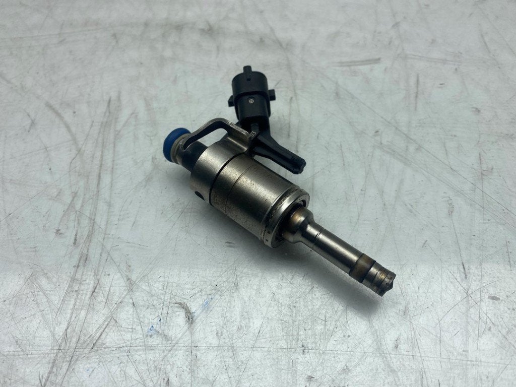INJECTOR BRANDSTOF BMW 1 serie (F20) (01-2010/06-2019), Auto-onderdelen, Dhr. J. Ham, Gebruikt, Administratie@autoham.nl, BMW