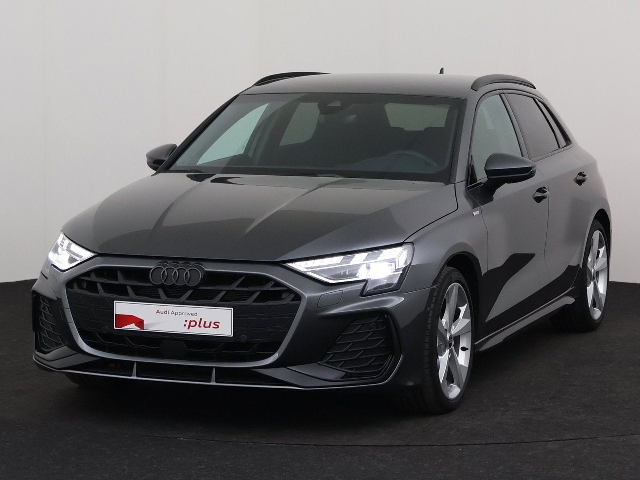 Audi A3 Sportback Business Edition S line 30 TFSI  85 kW S t, Auto's, Automaat, https://public.car-pass.be/vhr/c3976f38-a58a-4013-b5a1-7a30a0cab1bf