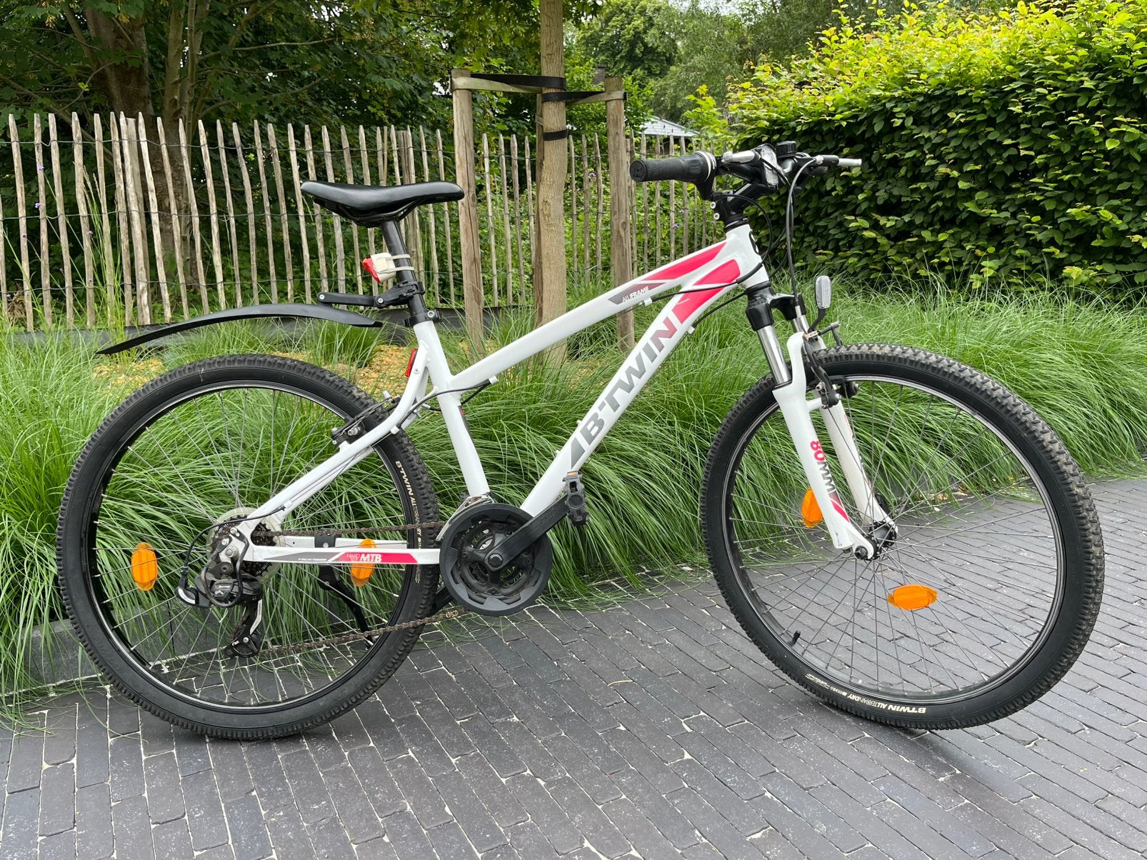 VTT BTWIN ROCKRIDER 340 taille M blanc-rose, Vélos & Vélomoteurs, Enlèvement, Utilisé, Femmes, Autres marques
