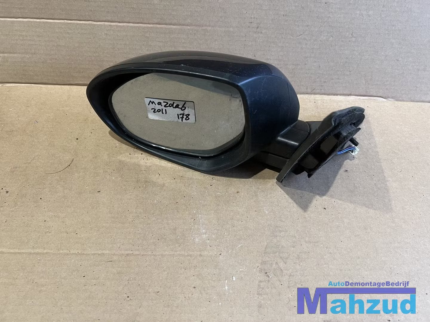 MAZDA 6 GH BLAUW Links spiegel buitenspiegel 2007-2012, Auto-onderdelen, Gebruikt, Shinchi, Fuchu-Cho 3-1
730-8670  Hiroshima