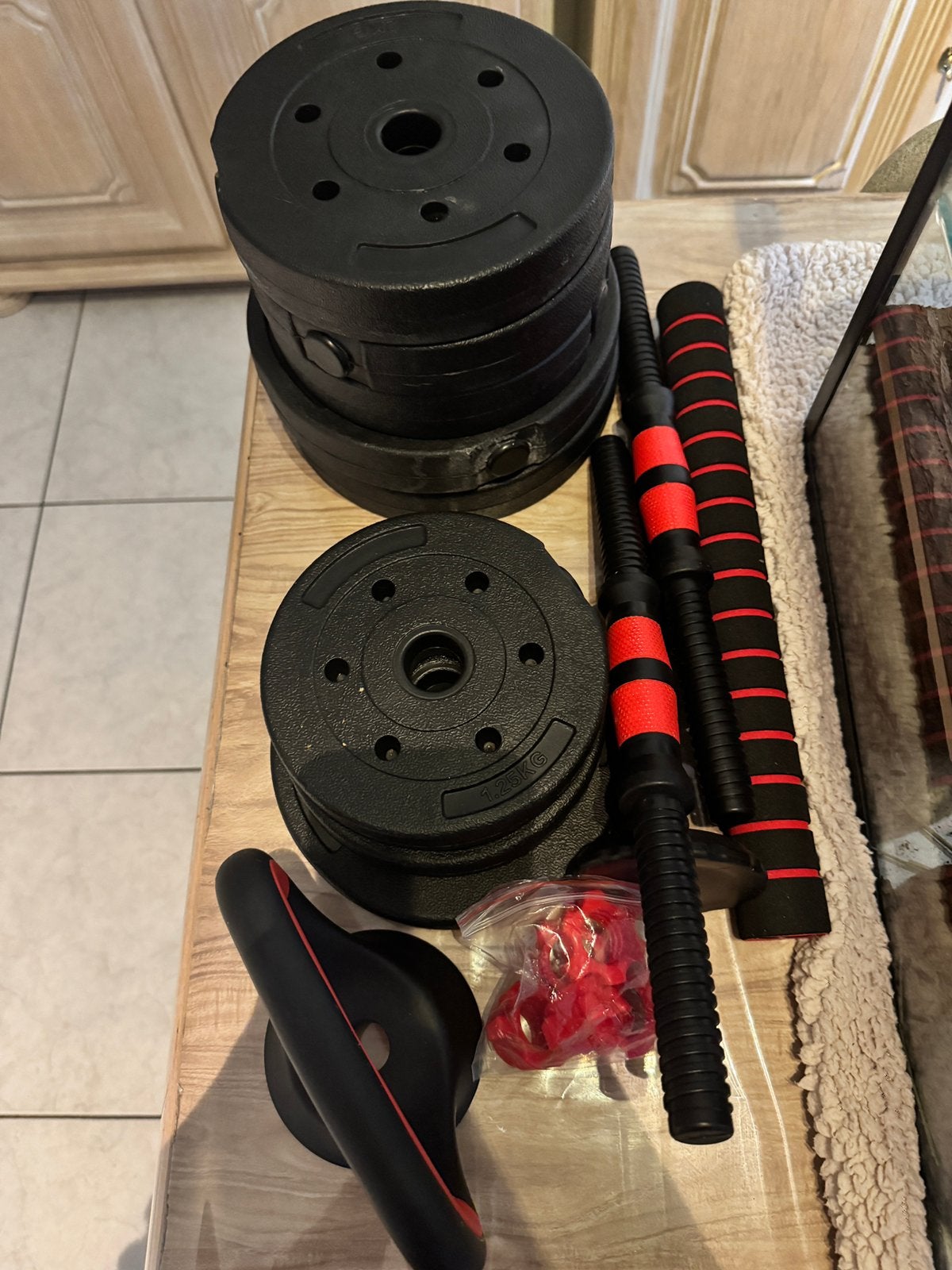 Halterset met stang, gewichten en kettlebell 18kg, Ophalen, Zo goed als nieuw, Armen, Halterset