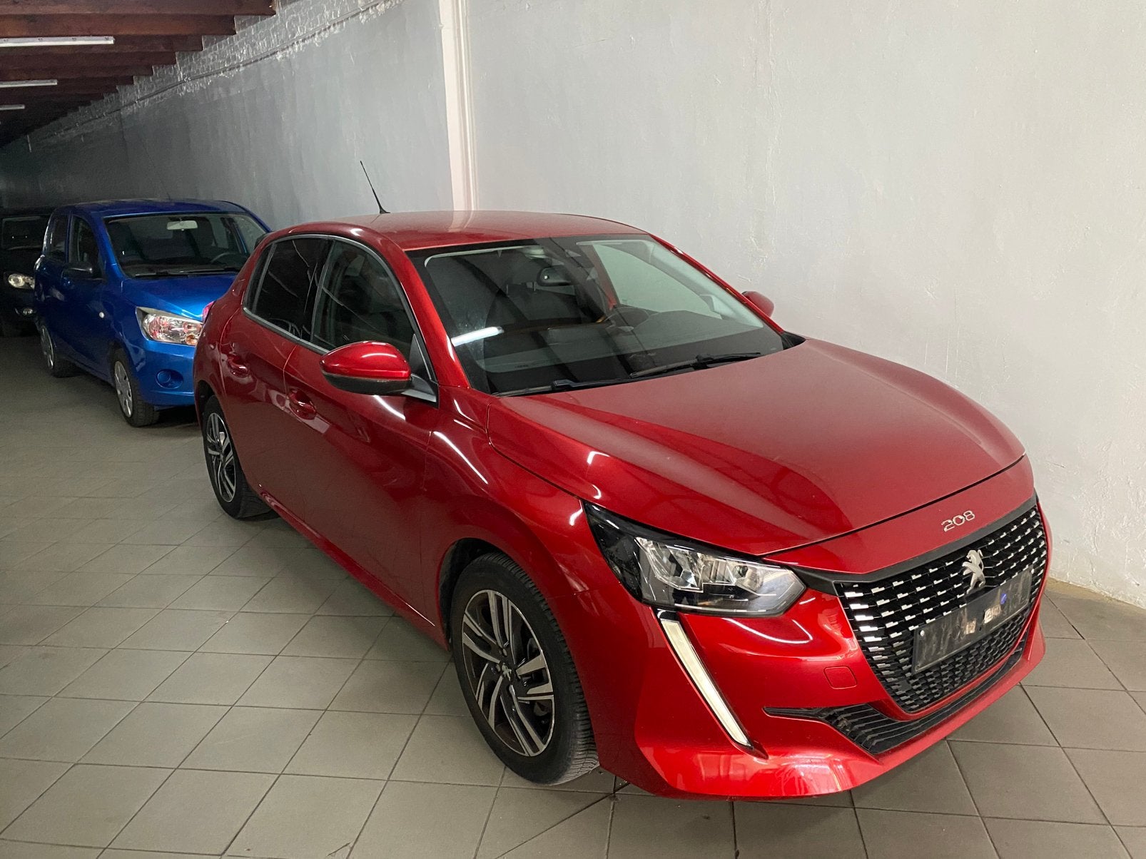 Peugeot 208 Automatic 1,2i Allure 5p., Rouge, Achat, Euro 6, Entreprise