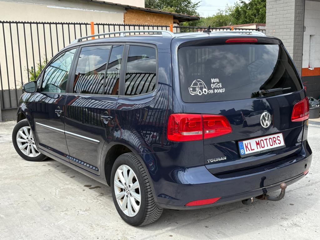 VW TOURAN 1.2TSI ESSENCE 5 PLACES 2013 238 000KM CARPASS, Autos, Euro 5, Achat, Entreprise, Boîte manuelle